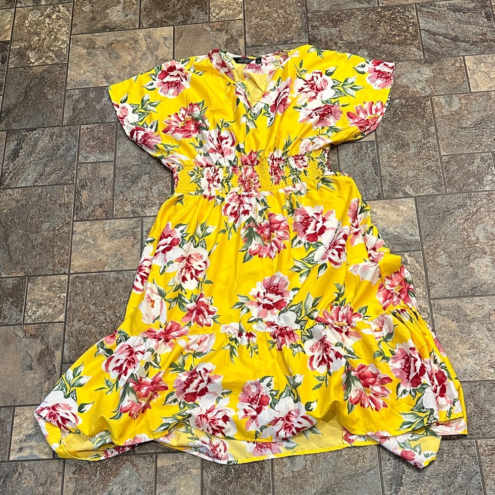 Mlle Gabrielle Yellow Floral Smocked-Waist Casual Dress